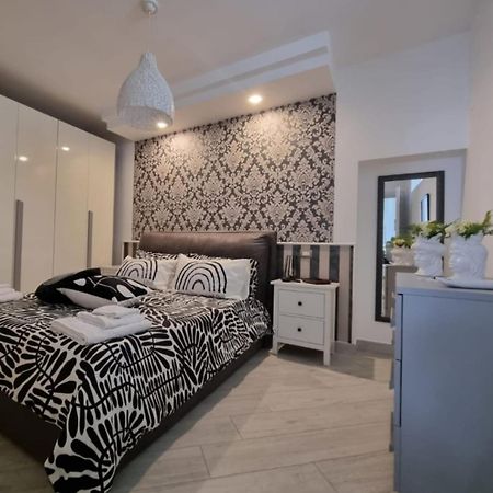 Home Santa Chiara Marigliano Extérieur photo