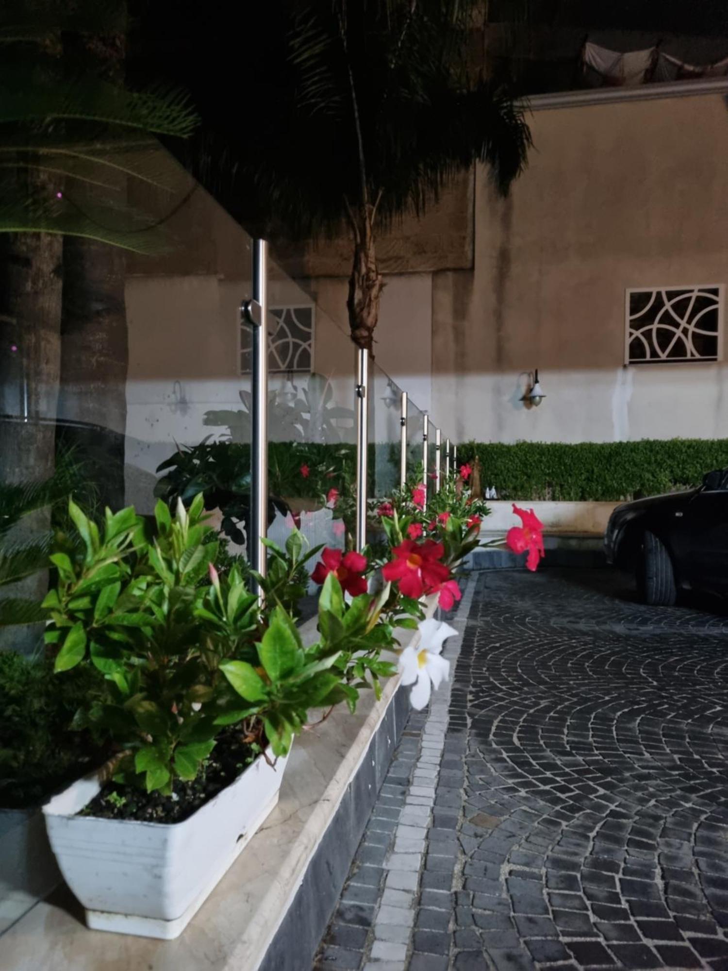 Home Santa Chiara Marigliano Extérieur photo